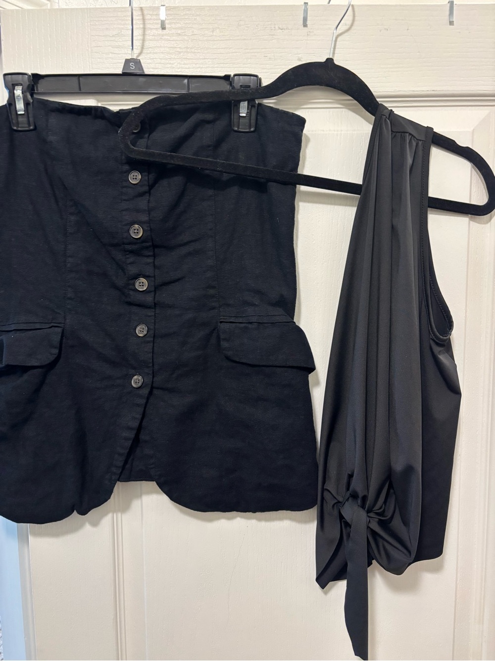 2 black tanks
